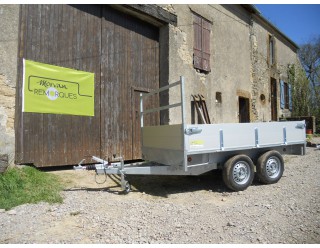 BW Plateau multi-usage 253 x 150 double essieux freinés ridelles de 35 cm PTAC 1500 kg 